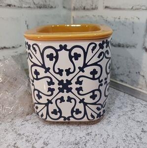 Blue Tiles White Tan Pink Zebra Simmer Pot Wax Warmer warms oil